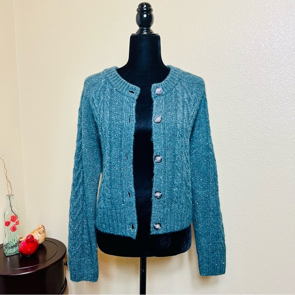 Green Cardigan Sweater - Picture 5 of 10